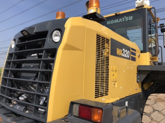 ขายรถตักล้อยาง KOMATSU WA320-7 ปี 2014 นำเข้าเองจากญี่ปุ่น สภาพสวยพร้อมใช้งาน ถึงเร็วๆนี้ครับ ขายรถตักล้อยาง KOMATSU WA320-7 ปี 2014 นำเข้าเองจากญี่ปุ่น สภาพสวยพร้อมใช้งาน ถึงเร็วๆนี้ครับ