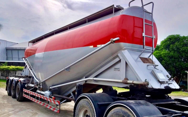 ปรับลดราคาเหลือ560,000 ขายหางกล้วยหอม 3เพลาชาญนครปี58 ยกล้อพร้อมเล่มทะเบียนราคา 590,000