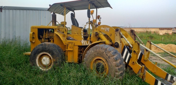 ขายรถตักล้อยาง CAC-950 รถพร้อมใช้ ราคา.350,000 เครื่องเปลี่ยนใหม่ ระบะการทำงานพร้อม ต่อแขนแล้ว สนใจคุยกันครับที่.081-3531946 ต่อ.บางนา