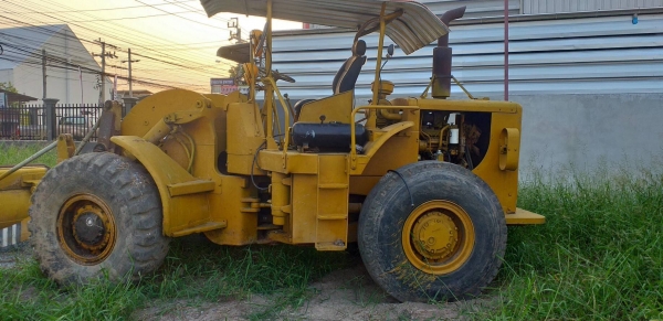 ขายรถตักล้อยาง CAC-950 รถพร้อมใช้ ราคา.350,000 เครื่องเปลี่ยนใหม่ ระบะการทำงานพร้อม ต่อแขนแล้ว สนใจคุยกันครับที่.081-3531946 ต่อ.บางนา