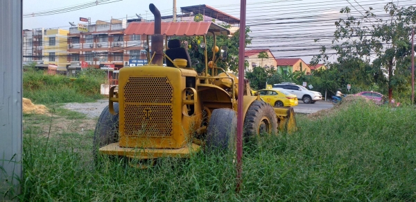 ขายรถตักล้อยาง CAC-950 รถพร้อมใช้ ราคา.350,000 เครื่องเปลี่ยนใหม่ ระบะการทำงานพร้อม ต่อแขนแล้ว สนใจคุยกันครับที่.081-3531946 ต่อ.บางนา