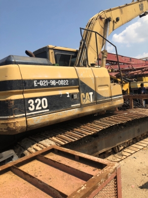 ขายรถแบคโฮมูมยาวCAT320V2-LCเอกสารเล่มทะเบียน ราคา.780,000 รถใช้งานอยู่ แอร์มี ไฟฟ้าใช้งานได้ มูมยาว 18 ม.สนใจนัดลองรถได้ที่ 081-3531946 ต่อ.บางนา รถอยู่ กทม