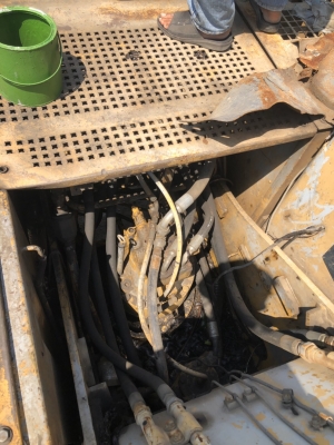 ขายรถแบคโฮมูมยาวCAT320V2-LCเอกสารเล่มทะเบียน ราคา.780,000 รถใช้งานอยู่ แอร์มี ไฟฟ้าใช้งานได้ มูมยาว 18 ม.สนใจนัดลองรถได้ที่ 081-3531946 ต่อ.บางนา รถอยู่ กทม