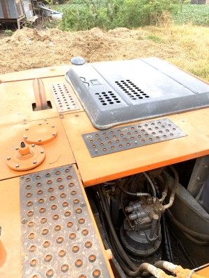 ขายรถแบคโฮ HITACHI ZX200-5G อินวอยราคา.1,250,000 รถพร้อมใช้งาน แอร์มี ไฟฟ้าใช้งานได้ เอวมีขยับนิดหน่อย ชั้วโมงการทำงาน 15,880 ช.ม สนใจนัดลิงรถได้ที่ 081-3531946 ต่อ.บางนา รถอยู่ สระแก้ว