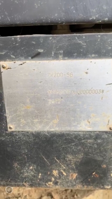 ขายรถแบคโฮ HITACHI ZX200-5G อินวอยราคา.1,250,000 รถพร้อมใช้งาน แอร์มี ไฟฟ้าใช้งานได้ เอวมีขยับนิดหน่อย ชั้วโมงการทำงาน 15,880 ช.ม สนใจนัดลิงรถได้ที่ 081-3531946 ต่อ.บางนา รถอยู่ สระแก้ว