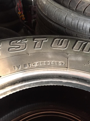 ขายยางบริสโตน 245/70/16ปี15 ดอกยาง80\%+สนใจโทร0879050181.ส่งได้ครับ