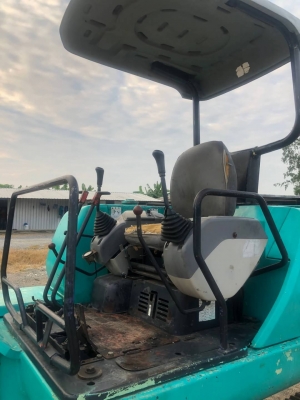 ขาย 295,000 KOMATSU pc 45-7 E เครื่องดำ พร้อมลายหัวเจาะ เครื่องดี ปั้มแรง เอวแน่น ช่วงล่างเต็ม รถสวยพร้อมใช้ เอกสารซื้อขาย รถอยู่ ปทุมธานี สามโคก 090-772-3710 090-772-3708