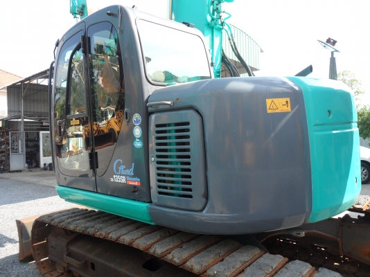 SK135-yy04 4,XXXชม  KOBELCO (รถนอก นำเข้า ขายถูก)@1,680,000บาท เครื่องดีปั่มแรง ไฟฟ้าครบ รถนอกเพิ่งนำเข้ามาใหม่ ยังไม่เคยใช้งานในเมืองไทย คอนโทรลน้ำมัน ปั้มนี้ว เครื่องดีปั้มเเรงเร็วแรงไม่โหลดพร้อมใช้ บูมอาร์มสวย ช่วงล่างดี รถสวย เร็วแรง ไม่โหลด รถพร้อมใช