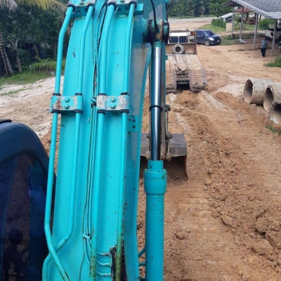 ขายKOBELCO SK200-8 สภาพสวยราคา 1,250,000 ขายKOBELCO SK200-8 สภาพสวยราคา 1,250,000