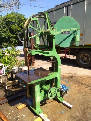 เลื่อยสายพานผ่าไม้ มูเลย์26” มือสองสภาพสวย เลื่อยสายพานผ่าไม้ มูเลย์26” มือสองสภาพสวย