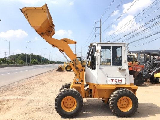 ขายรถตักล้อยาง TCM 808A (เทียบเท่า WA30) นำเข้าเองจากญี่ปุ่น สภาพสวยพร้อมใช้งาน