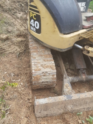 ขาย 375,000 KOMATSU pc 40-8 MR 2 ไฟฟ้าครบ เครื่องดี ปั้มแรง เอวแน่น ช่วงล่างเต็ม รถสวยพร้อมใช้ รถใช้
