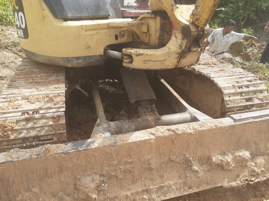ขาย 375,000 KOMATSU pc 40-8 MR 2 ไฟฟ้าครบ เครื่องดี ปั้มแรง เอวแน่น ช่วงล่างเต็ม รถสวยพร้อมใช้ รถใช้ ขาย 375,000 KOMATSU pc 40-8 MR 2 ไฟฟ้าครบ เครื่องดี ปั้มแรง เอวแน่น ช่วงล่างเต็ม รถสวยพร้อมใช้ รถใช้