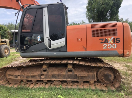 ขายHITACHI ZX200-3 ปี56 มีเล่มพร้อมใช้ทุกคันขายยกคันละ920,000 แยกคันละ980,000 คอมนอกคันละ15,000