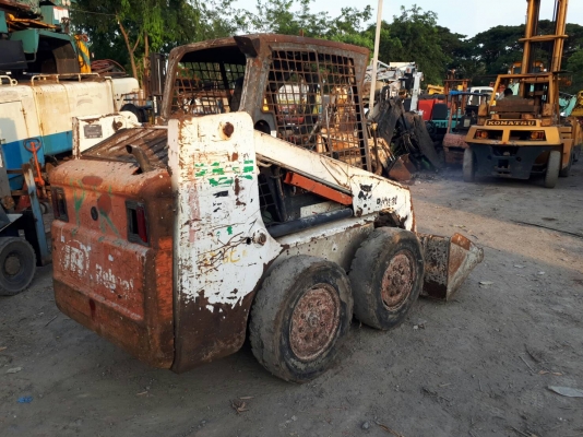 ขาย รถตักล้อยาง BOBCAT ขนาดใหญ่ 4WD เครื่อง KUBOTA ดีเซล 4 สูบ ตักได้ประมาณ 1 คิว พร้อมใช้ ขาย รถตักล้อยาง BOBCAT ขนาดใหญ่ 4WD เครื่อง KUBOTA ดีเซล 4 สูบ ตักได้ประมาณ 1 คิว พร้อมใช้