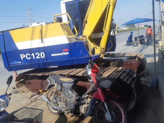 ขายแบคโฮ komatsu pc100-5