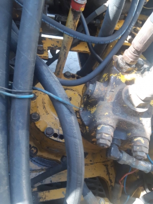 ขายแบคโฮ komatsu pc100-5