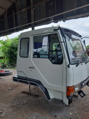 ขายหัวสิบล้อ Mitsubishi พร้อมใช้งาน อุปกรครับชุดราคา 63000 บาท