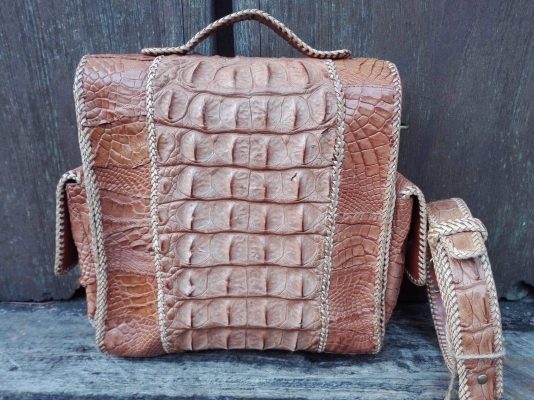 กระเป๋าหนังจรแท้ มือหนึ่ง !  สีดำ และ สีแทน  ราคาพิเศษจากผู้ผลิตโดยตรง