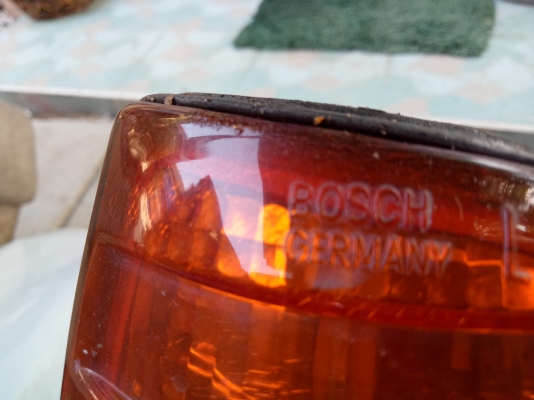 ไฟหรี่เบนซ์ w123 Boschแท้ สภาพใสมาก ไม่แตกลายงา ไฟหรี่เบนซ์ w123 Boschแท้ สภาพใสมาก ไม่แตกลายงา
