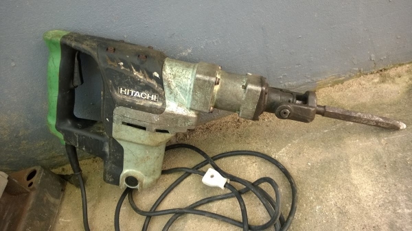 HITACHI DH38ss HITACHI DH38ss