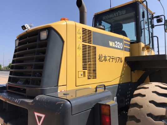 ขายรถตักล้อยาง KOMATSU WA320-6 ปี 2013 นำเข้าเองจากญี่ปุ่น สภาพสวยพร้อมใช้งาน มีVDOการทำงานครับ