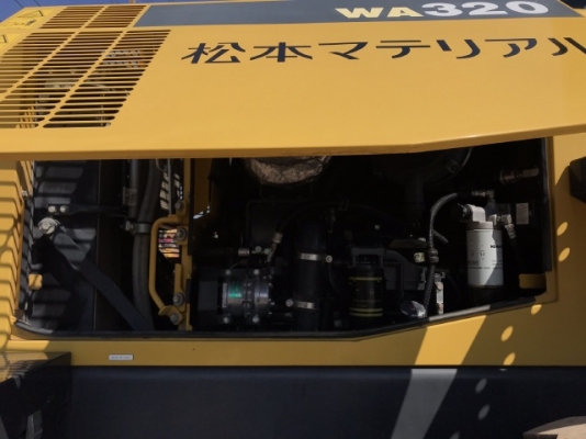 ขายรถตักล้อยาง KOMATSU WA320-6 ปี 2013 นำเข้าเองจากญี่ปุ่น สภาพสวยพร้อมใช้งาน มีVDOการทำงานครับ