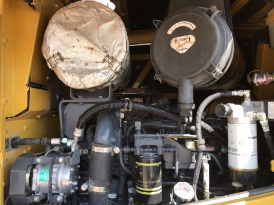 ขายรถตักล้อยาง KOMATSU WA320-6 ปี 2013 นำเข้าเองจากญี่ปุ่น สภาพสวยพร้อมใช้งาน มีVDOการทำงานครับ