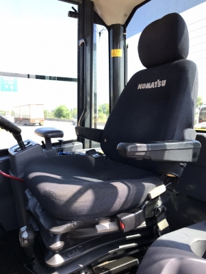 ขายรถตักล้อยาง KOMATSU WA320-6 ปี 2013 นำเข้าเองจากญี่ปุ่น สภาพสวยพร้อมใช้งาน มีVDOการทำงานครับ