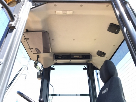 ขายรถตักล้อยาง KOMATSU WA320-6 ปี 2013 นำเข้าเองจากญี่ปุ่น สภาพสวยพร้อมใช้งาน มีVDOการทำงานครับ