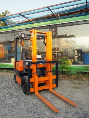 รถญี่ปุ่น นำเข้า TOYOTA 5FG15 เสา 3 เมตร ยก 1.5 ตัน ทำสี เก็บงาน พร้อมใช้