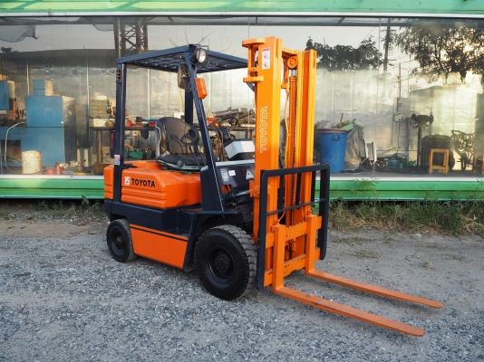 รถญี่ปุ่น นำเข้า TOYOTA 5FG15 เสา 3 เมตร ยก 1.5 ตัน ทำสี เก็บงาน พร้อมใช้