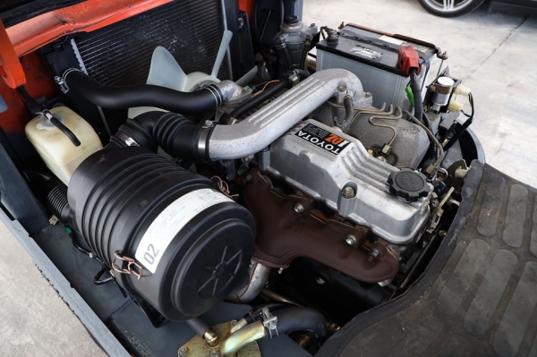 Toyota 6FD15 ยก1.5ตัน เสา3เมตร เครื่องดีเซล สวย แห้ง เดิมจากญี่ปุ่น Toyota 6FD15 ยก1.5ตัน เสา3เมตร เครื่องดีเซล สวย แห้ง เดิมจากญี่ปุ่น