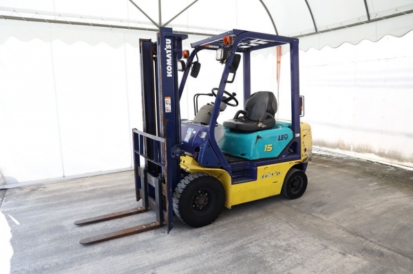 Komatsu  FG15C-16 ยก1.5ตัน เสายกสูง3เมตร เครื่องเบนซิล ไม่เคยใช้งานในไทย