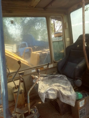 ขายคู่2คันแมคโฮ KOMATSU PC60-2 มีเล่มทะเบียน1คัน ไม่มีเล่มทะเบียน1คันขายรวม2คันราคา 550,000