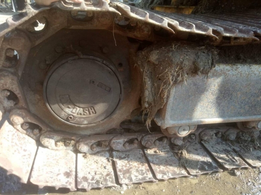 ขายคู่2คันแมคโฮ KOMATSU PC60-2 มีเล่มทะเบียน1คัน ไม่มีเล่มทะเบียน1คันขายรวม2คันราคา 550,000