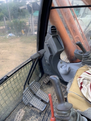 ขาย 1,190,000 HITACHI ZX 200-5G ไฟฟ้าครบ เครื่องดี ปั้มแรง เอวแน่น ช่วงล่างดี เอกสารเล่มทะเบียน รถพร้อมใช้งาน รถอยู่ สระแก้ว 090-772-3710 090-772-3708