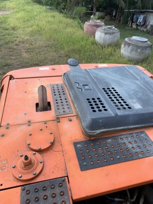ขาย 1,190,000 HITACHI ZX 200-5G ไฟฟ้าครบ เครื่องดี ปั้มแรง เอวแน่น ช่วงล่างดี เอกสารเล่มทะเบียน รถพร้อมใช้งาน รถอยู่ สระแก้ว 090-772-3710 090-772-3708