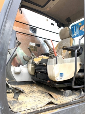 ขาย 1,190,000 HITACHI ZX 200-5G ไฟฟ้าครบ เครื่องดี ปั้มแรง เอวแน่น ช่วงล่างดี เอกสารเล่มทะเบียน รถพร้อมใช้งาน รถอยู่ สระแก้ว 090-772-3710 090-772-3708