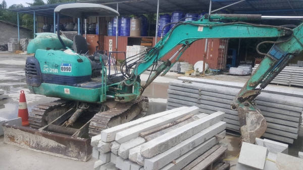 ขายแมคโฮ KOMATSU PC35R-8 สภาพสวยราคา 350,000