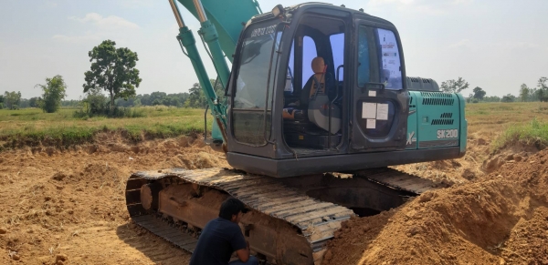 ขาย 1,480,000 KOBELCO sk 200-8 yn 12 super x  เอกสารเล่มทะเบียน เครื่องดี ปั๊มแรง เอวแน่น ช่วงล่างเต็ม ไฟฟ้าครบ รถสวยพร้อมใช้งาน รถอยู่ ชัยภูมิ 090-772-3710 090-772-3708