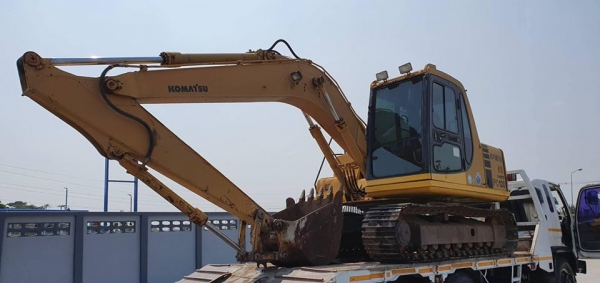 รถนอก เอวแน่ เเอร์เย็น เจี๊ยบๆ pc120-6 มาใหม่ @900,000 ที่ปทุมนี้นี่เอง...สนใจคลิ๊ก ☎ 081-989-1989 หรั่งครับ