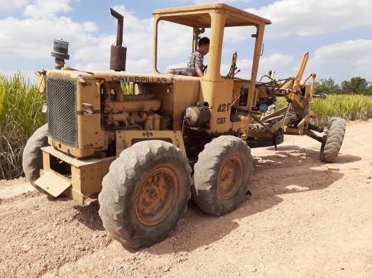 รถเกรดเดอร์ CAT12F