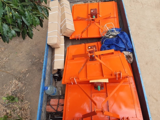 เครื่องตัดหญ้าใหม่มีหลายขนาดสนใจสอบถามมาคับส่งใด้คับ