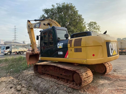CAT320D2 ใช้งาน 5000ช.ม. กล่องใหญ่ TDZ รถสวย สีเดิมๆ ช่วงล่างเต็ม เล่มทะเบียน CAT320D2 ใช้งาน 5000ช.ม. กล่องใหญ่ TDZ รถสวย สีเดิมๆ ช่วงล่างเต็ม เล่มทะเบียน