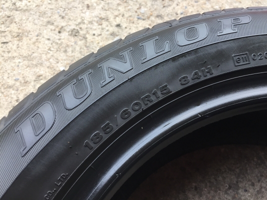 185-60-15 ปี 17 ยาง Dunlop 4 เส้น 2000 ยางสวยไม่มีปะไม่บวมไม่กินข้างดอกยางเหลือเยอะเอาไปวิ่งกันใด้อีกยาว ราคาพร้อมใส่ ร้านอยู่กระทุ่มแบน ### ราคาไม่รวมส่ง ต่างจังหวัดส่งได้ ### #### ไม่มีเก็บปลายทางโอนเงินส่งของ #### #### ถ้าคิดว่าแพงผ่านก่อนนะค่ะ #### 08