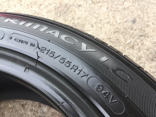 215-55-17 ปี 17 ยาง Michelin ชุด 4 เส้น 4200 ยางสวยไม่มีปะไม่บวมไม่กินข้างดอกยางเหลือเยอะเอาไปวิ่งกั 215-55-17 ปี 17 ยาง Michelin ชุด 4 เส้น 4200 ยางสวยไม่มีปะไม่บวมไม่กินข้างดอกยางเหลือเยอะเอาไปวิ่งกั