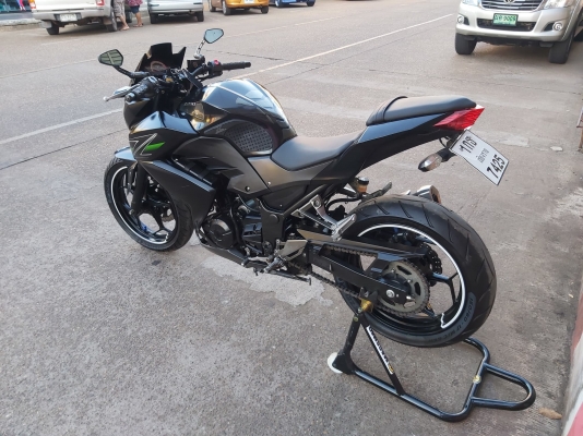 ขาย KAWASAKI Z250 ปี2013 เดิมๆ สวยๆ กระจกแต่ง ชิวหน้าแต่ง ท้ายสั้น ยางหน้าหลังใหม่ ทะเบียนพร้อมโอน ราคา 57500 บาท ส่งได้ทั่วไทย  สนใจติดต่อ ☎️081-0578282 FACEBOOK ชาญณรงค์ ป๊อป ชัยอมฤต ไอดีไลน์ POPBIGBIKESAKON สนใจรถสวย ถูก ดี ต้อง POP BIGBIKE SAKONNAKHON