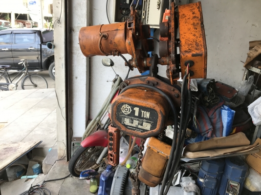 ขายรอกโซ่ไฟฟ้า 4ทิศทาง Hitachi 1ton 380V made in Japan สภาพเดิมๆ อุปกรณ์ครบ พร้อมใช้งาน