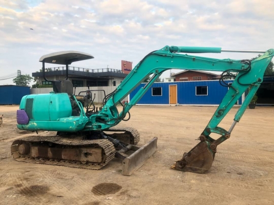 ขาย 295,000 KOMATSU pc 45-7E เครื่องดำ มีลายหัวเจาะเครื่องดี ปั๊มแรง เอวแน่น ช่วงล่างเต็ม รถสวยพร้อมใช้ เอกสารซื้อขาย รถอยู่ ปทุมธานี สามโคก 0959356915